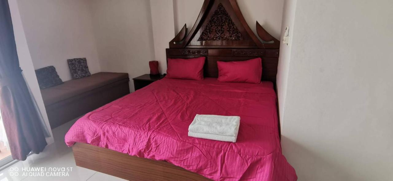 Sure Guesthouse Камала Бийч Екстериор снимка