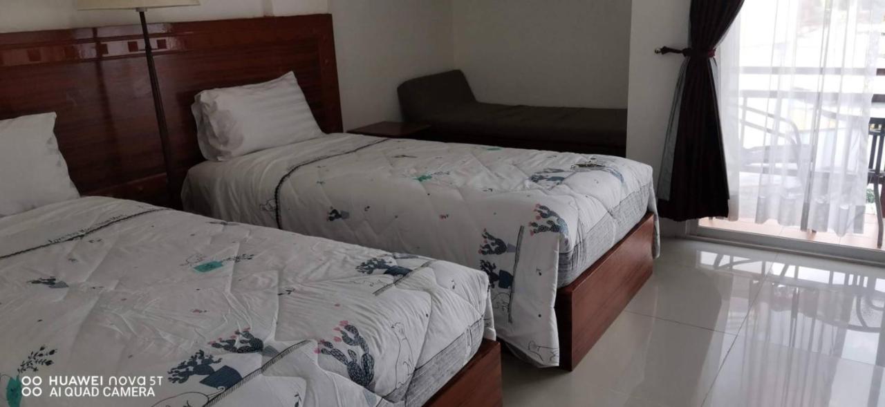 Sure Guesthouse Камала Бийч Екстериор снимка