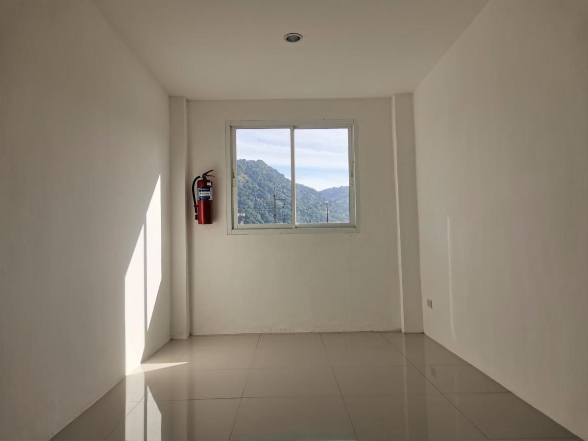 Sure Guesthouse Камала Бийч Екстериор снимка
